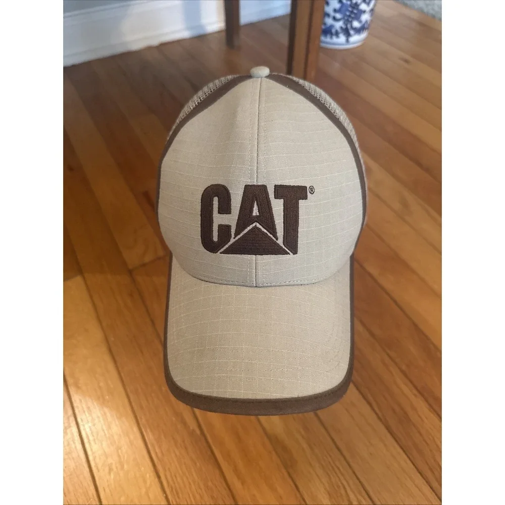 CAT Caterpillar Baseball Cap / Trucker Hat EUC